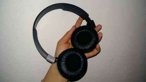 JBL HEADPHONES