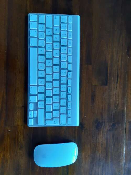 Apple magic mouse and keyboard