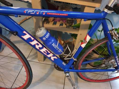Road Bike Trek 1200