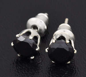 Weekend Madness!!! 5mm 18ct GP stud earrings - Jet black