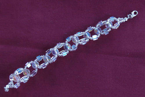 Bracelet Glass beads pink crystal finish