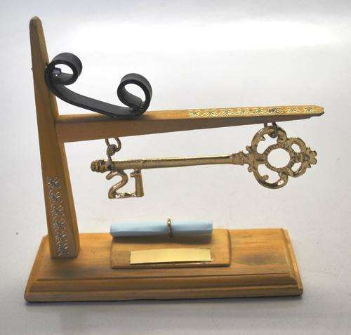 15X  21st KEY HANGING ON STAND