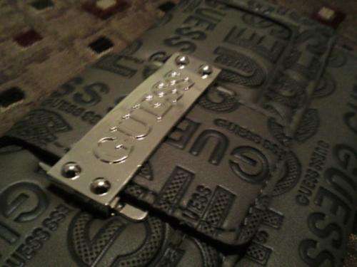 100% Authentic Guess Purse - Money back guarantee !!!