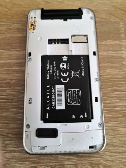 Alcatel OneTouch Cellphone GOLD Colour LIKE NEW
