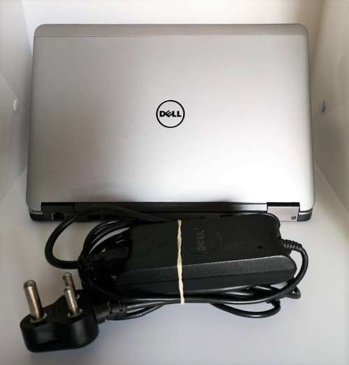 SUPER FAST !!!! Little Killer - Dell i7 Laptop - Very Fast - Pre Owned