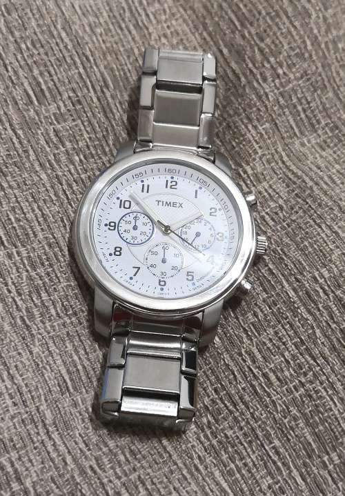 WOW !! Like New Timex Chronograph Stainless Steel Gents Watch !!!!
