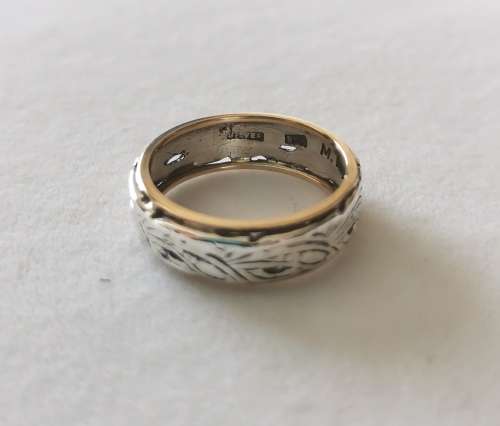 Vintage 9ct gold and Silver Designer Band style Ring, as per pictures!!!