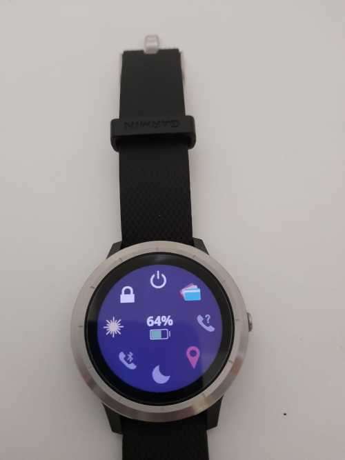 Wow!!!! Garmin Vivoactive 3 Smart Watch, Like New Hardly used ,complete with box !!!