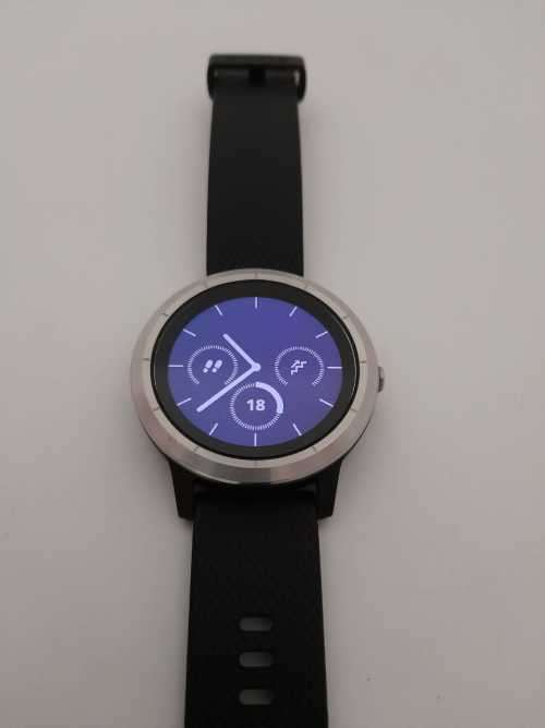 Wow!!!! Garmin Vivoactive 3 Smart Watch, Like New Hardly used ,complete with box !!!