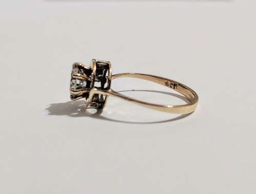 9ct Gold Vintage Handmade Solitaire Style Ring With White Gemstone