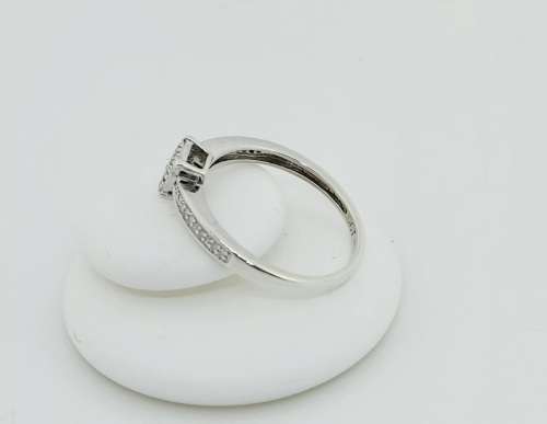 9ct White Gold & Diamonds Designer Solitaire Style Engagement Ring