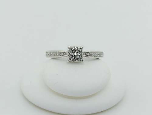 9ct White Gold & Diamonds Designer Solitaire Style Engagement Ring