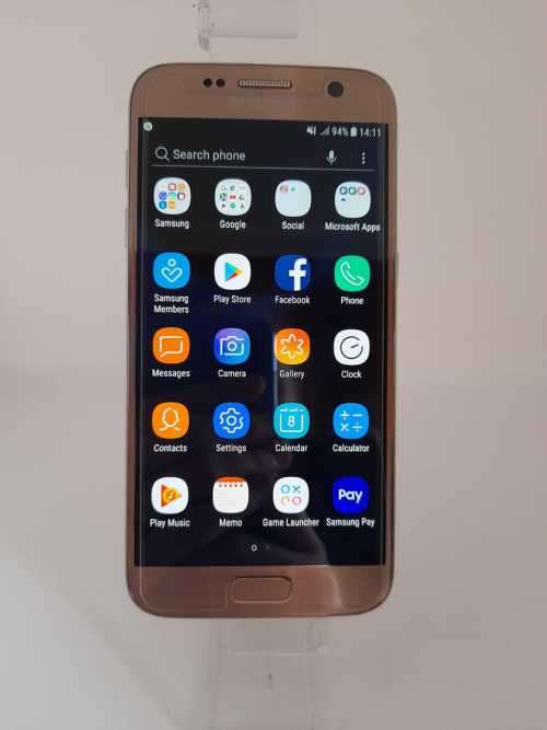 Black Friday Sale!!! Like New Samsung Galaxy S7 Gold Edition ,including box and all Acc.