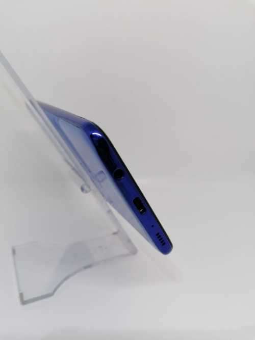 Samsung Galaxy A70, Singe sim ,with box and charger ,open to all networks
