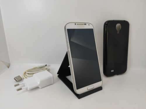 Samsung Galaxy S4, 32gig memory, Single SIM, Open to all Networks, Local Stock.