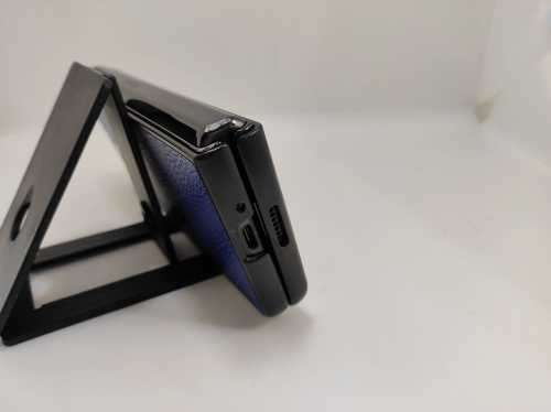 R1 Start - Samsung Galaxy Z Fold 2 5g, Local Stock, Dual SIM, Awesome Phone, See Full Description!!!