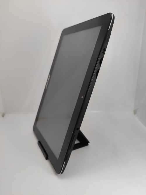 Mecer Tablet 10.1` Pad 3G model 101P51C with box and all accessories.