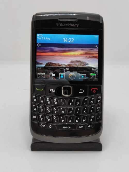 Like New Original Blackberry Bold 9780 with Box and all accessories, Battery excellent!!!