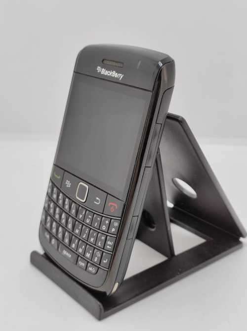 Like New Original Blackberry Bold 9780 with Box and all accessories, Battery excellent!!!