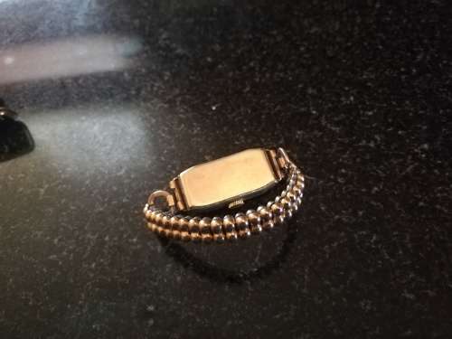 Vintage petite Gold colour watch and cufflink set, sold together as one lot
