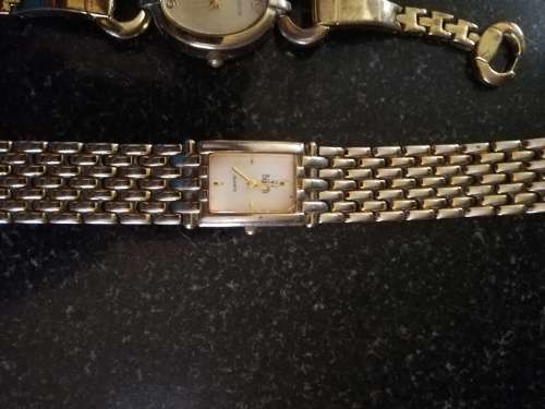 2 x Vintage ladies watches, WORKING, NEEDS BATTERIES, with lot watch straps, BID FOR ALL