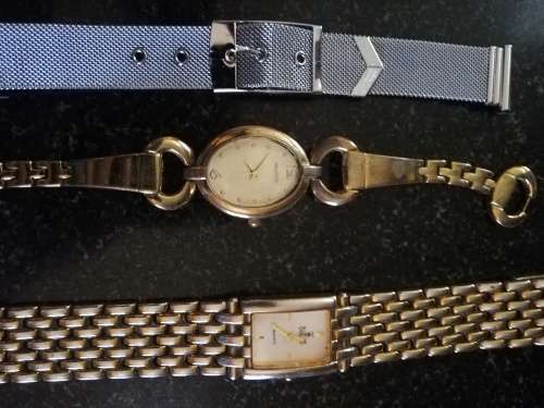 2 x Vintage ladies watches, WORKING, NEEDS BATTERIES, with lot watch straps, BID FOR ALL