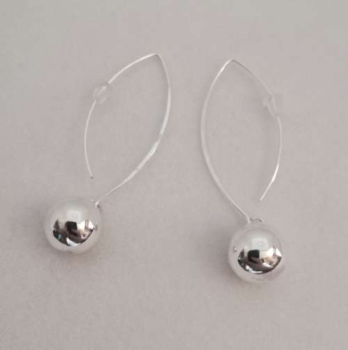 Solid 925 Sterling Silver Designer Earing Set, NOT PLATED!! Please see pictures.