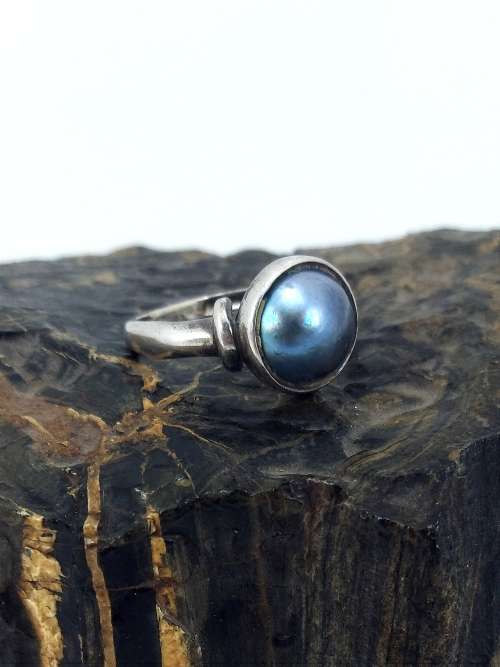 Solid 925 Silver Vintage Blue Pearl Designer Solitaire Style Handmade Ring.
