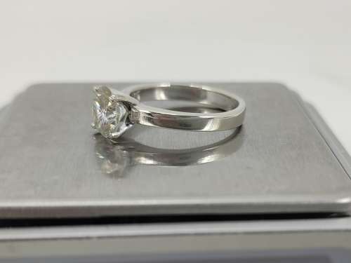 Solid 9ct White Gold Solitaire Engagement Ring, 1.58ct I/j Color VVs1 Moissanite