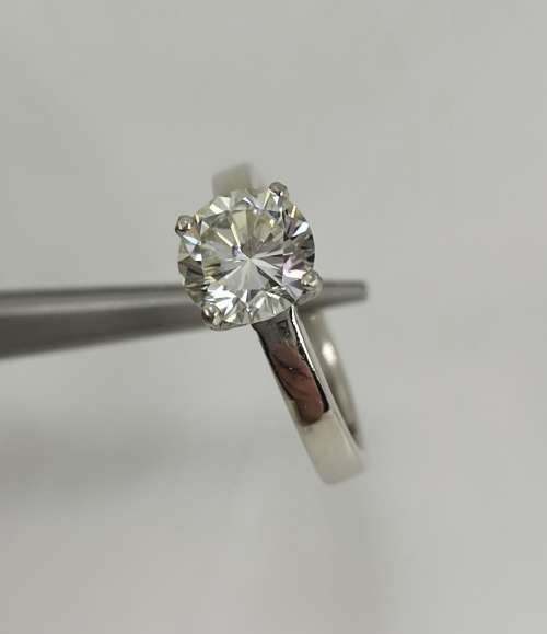 Solid 9ct White Gold Solitaire Engagement Ring, 1.58ct I/j Color VVs1 Moissanite