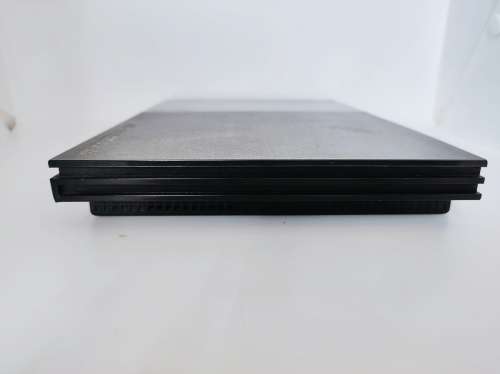 Sony Playstation 2 with 5 x Games, 2 x remotes and Steering control and all wires!!!