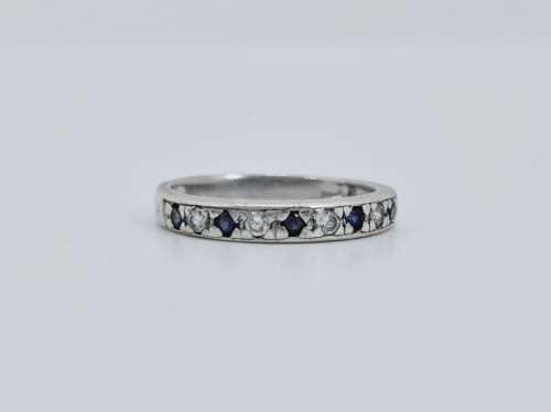 Solid 925 Silver Vintage Eternity Band with Blue Sapphire and white Gemstones !!