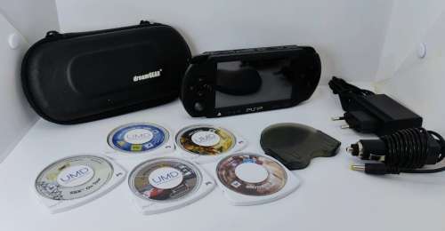 Sony PSP- E1004 with 5 x Games and all accessories, see full description please