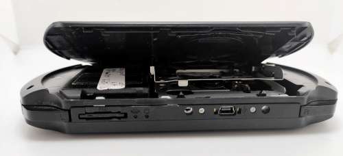 R1 Low Start!! Sony PSP Gaming Console with 4 x Games, comes with 2gig Memory Card!!!
