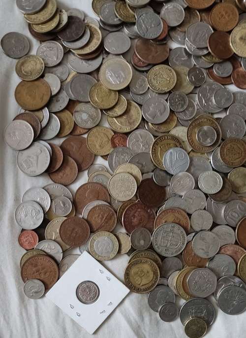 Huge Lot of 339 X Unsorted Mixed Coins, South African mix and Other Country mixed coins!!!