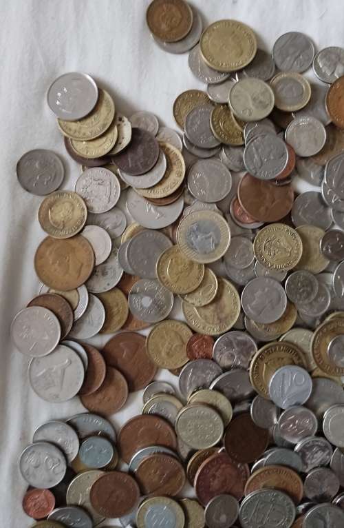 Huge Lot of 339 X Unsorted Mixed Coins, South African mix and Other Country mixed coins!!!