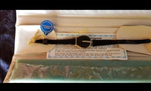 Wow, Vintage Prince Gardner Ladies wind up Watch with original box and warranty card, see pictures