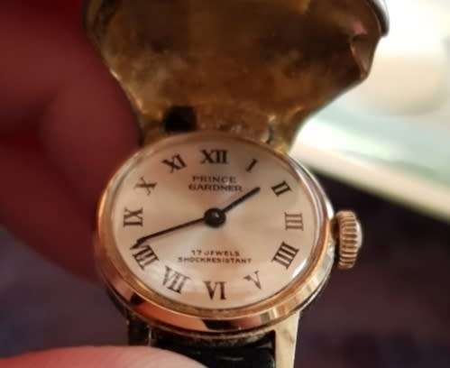 Wow, Vintage Prince Gardner Ladies wind up Watch with original box and warranty card, see pictures