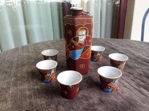 Satsuma sake set from Kutani