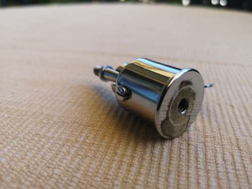 Micro ball head with 1/4 mount to support a phone holder, flash or any other ligth weight equipment