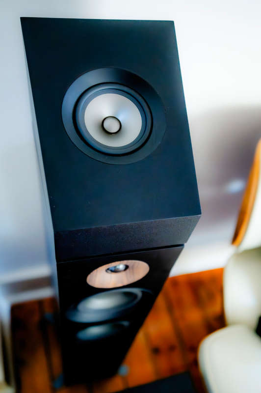 Jamo S807 5.2.2 Dolby Atmos Surround system with 2 subwoofers