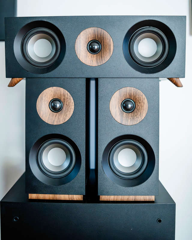 Jamo S807 5.2.2 Dolby Atmos Surround system with 2 subwoofers