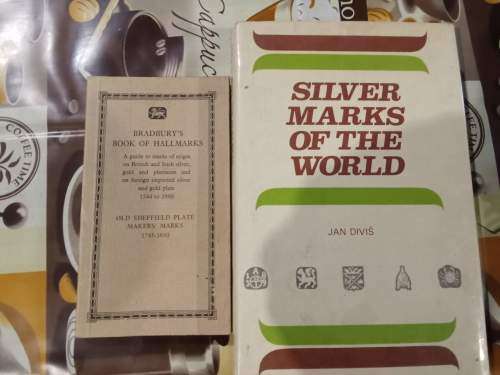 Collectors` books Silver Markings of the World and the Hallmark Silver markings