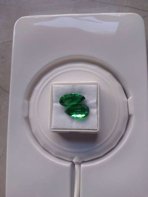 AAA+ Clean Pear Cut Certified 8 Ct Green Emerald Loose Gemstone
