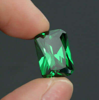 Lab Created Colombia Green Emerald 6x8mm Emerald Cut VVS AAA Loose Gemstone