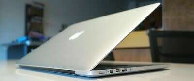 Apple MacBook Pro 15 inch RETINA LAPTOP / Quad Core i7 / 16GB RAM 512GB SSD 99% new `2017`