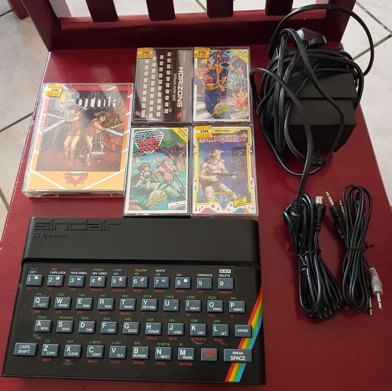 Vintage Sinclair ZX Spectrum 48K Home Computer with Original Manual & 5 Cassettes