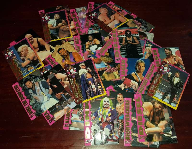 90 x 1995 Panini WWF Collectors Cards (M/NM) + 34 action packed wwf cards for the wresting guy only!