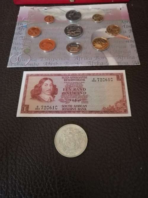 EVERYTHING MUST GO!!! Lot of coins and one banknote. See description for details.