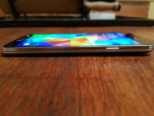 Samsung Galaxy S5 LTE 16GB in Blue!!